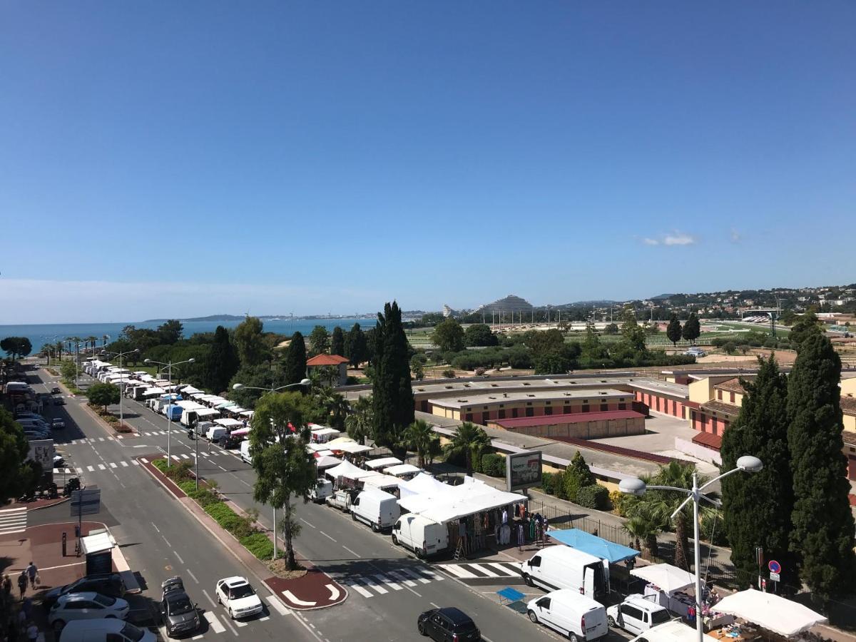 Plage Et Hippodrome Cagnes-sur-Mer Buitenkant foto