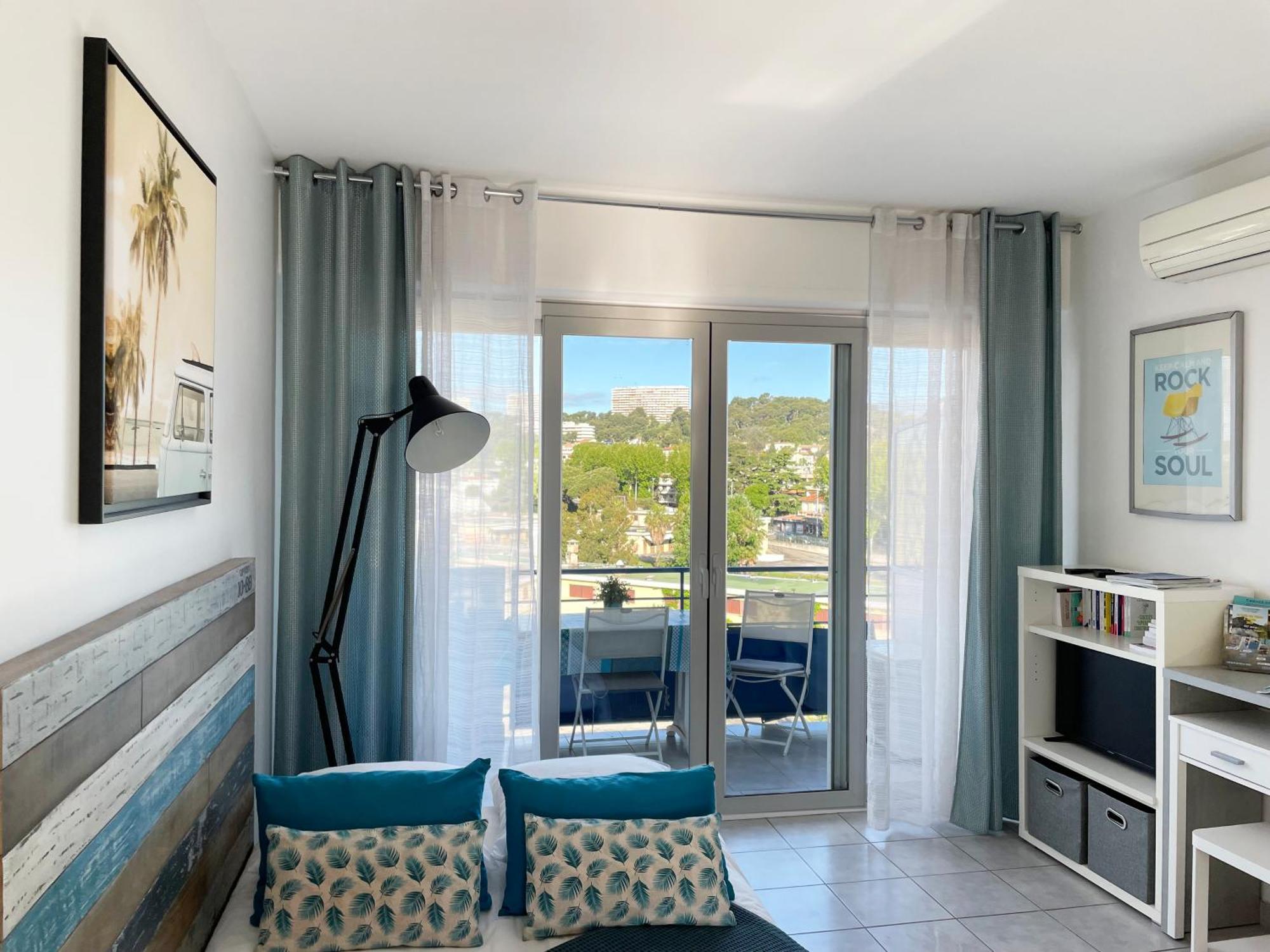 Plage Et Hippodrome Cagnes-sur-Mer Buitenkant foto